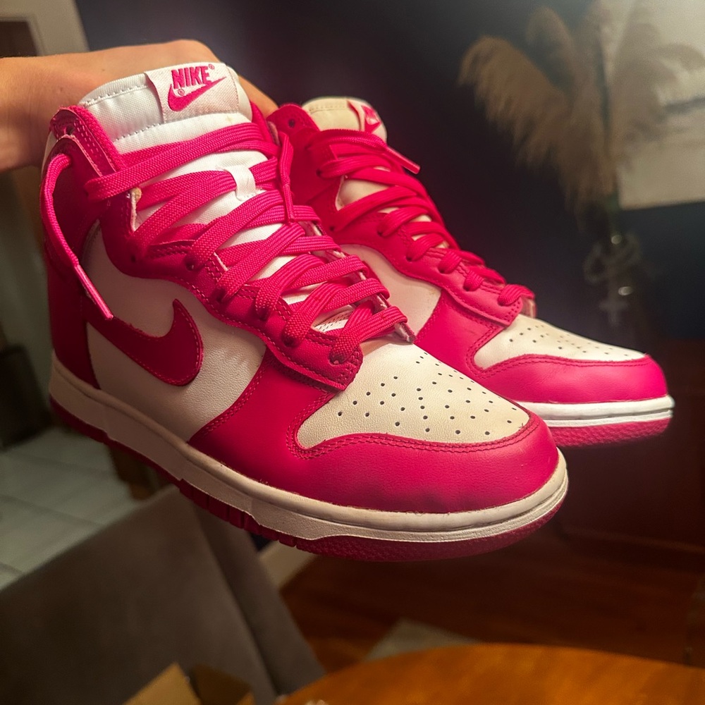 Nike women’s dunk pink prime